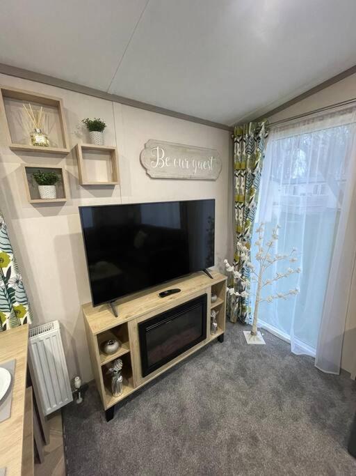 Brand New 6 Berth Holiday Home Selsey Exterior foto