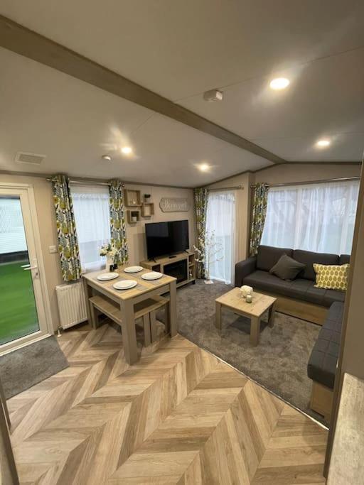 Brand New 6 Berth Holiday Home Selsey Exterior foto